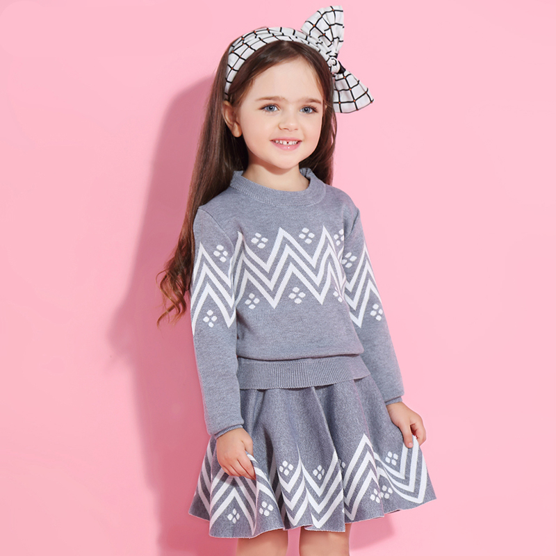 Girl's Geometric Pattern Warm Cardigan and Skirts Set Girl's Geometric Pattern Warm Cardigan and Skirts Set