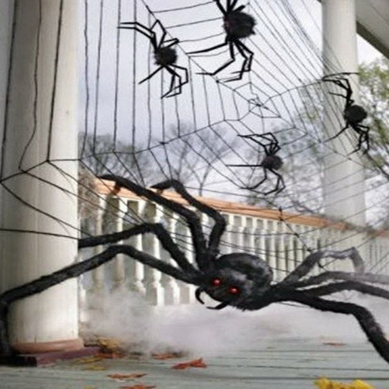 Spider Halloween Decor in different sizes