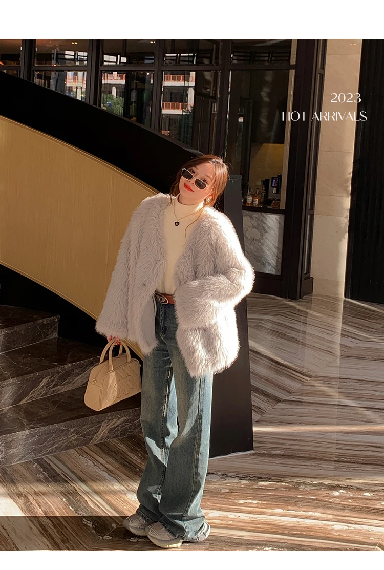 Turtleneck Sweater with Velvet Lining Turtleneck Sweater with Velvet Lining