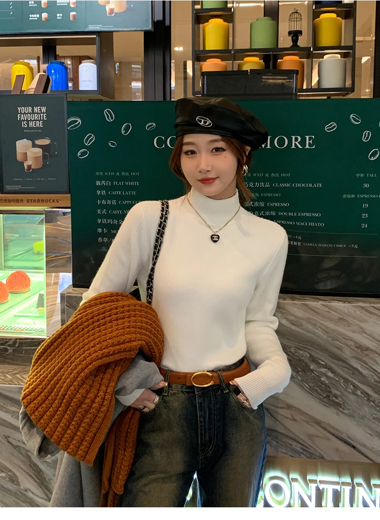 Turtleneck Sweater with Velvet Lining Turtleneck Sweater with Velvet Lining