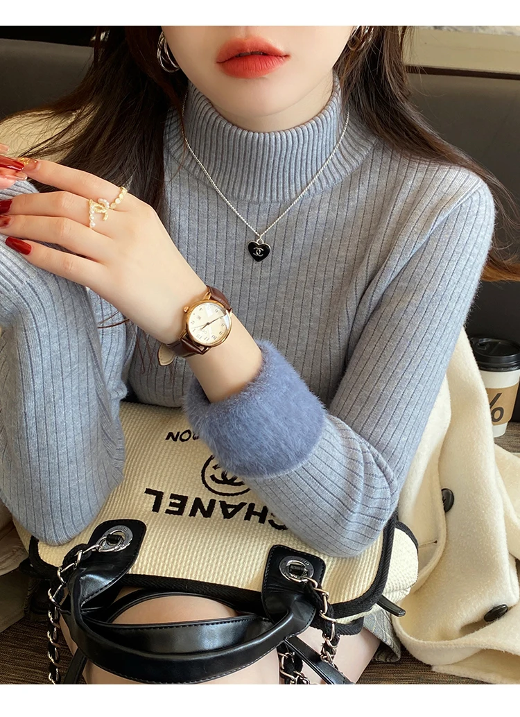 Turtleneck Sweater with Velvet Lining Turtleneck Sweater with Velvet Lining
