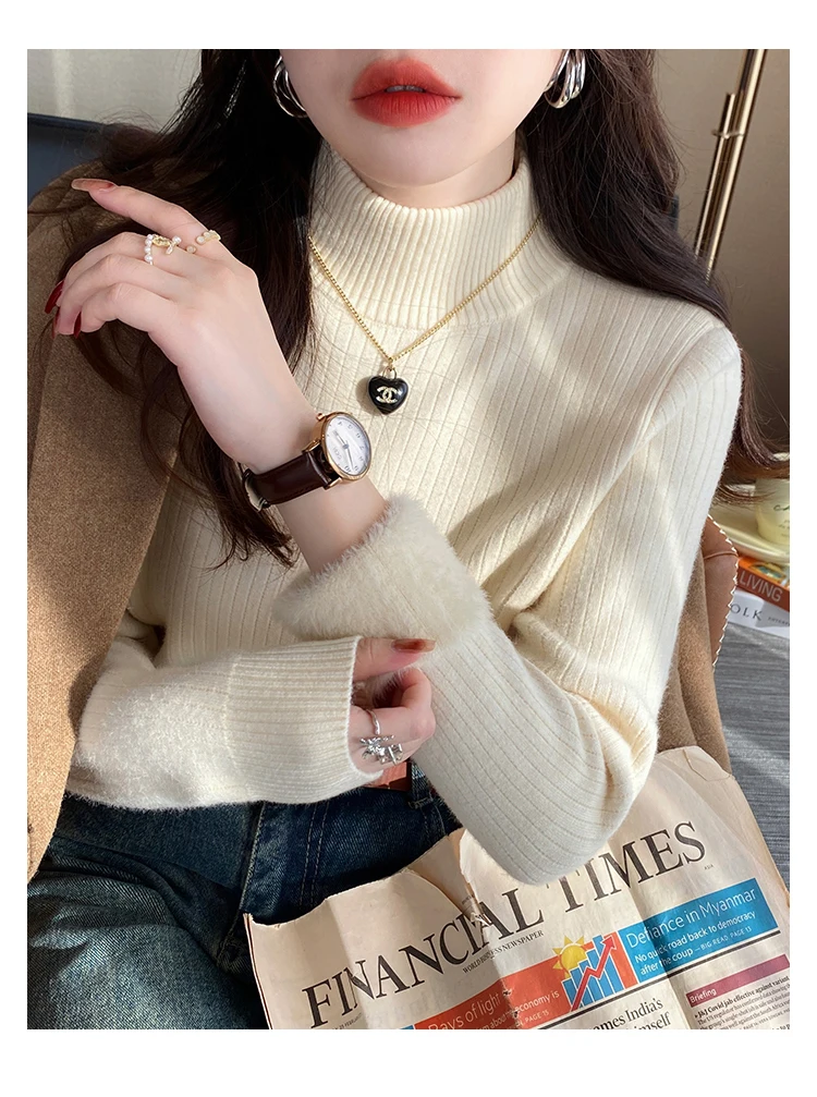 Turtleneck Sweater with Velvet Lining Turtleneck Sweater with Velvet Lining
