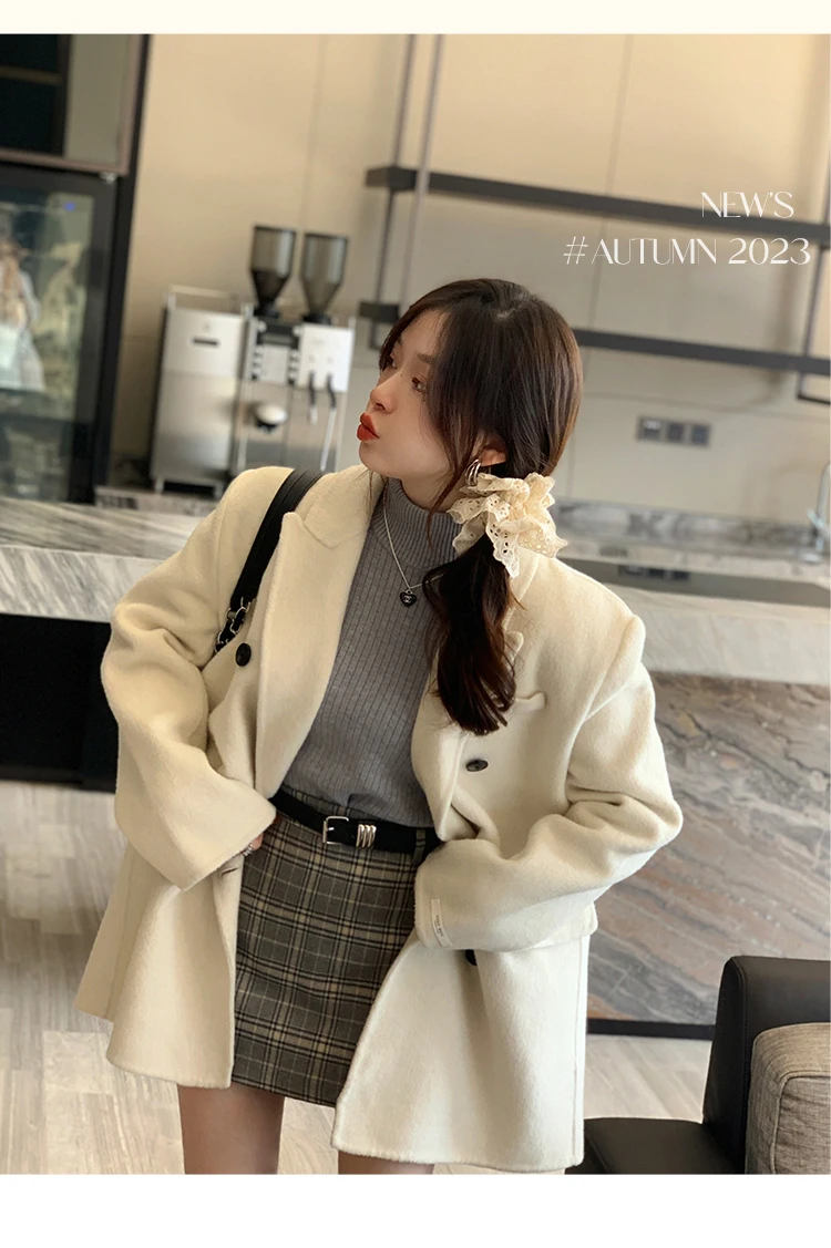 Turtleneck Sweater with Velvet Lining Turtleneck Sweater with Velvet Lining
