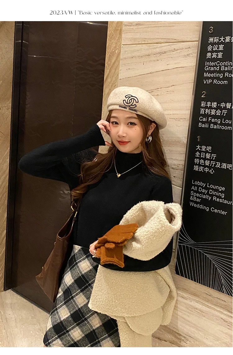 Turtleneck Sweater with Velvet Lining Turtleneck Sweater with Velvet Lining
