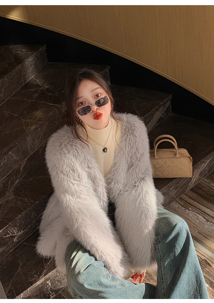 Turtleneck Sweater with Velvet Lining Turtleneck Sweater with Velvet Lining